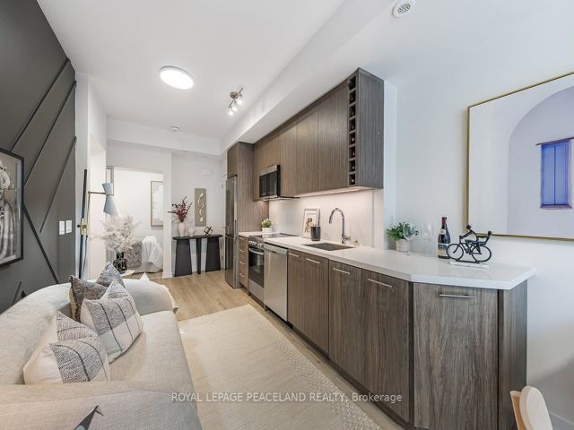 15 - 266 Finch Ave E