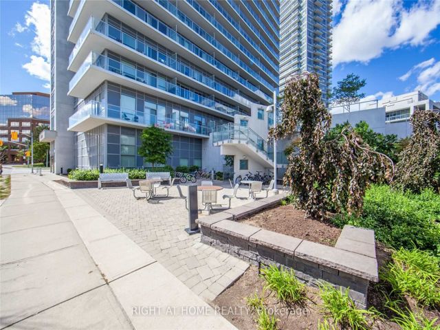 2803 - 275 Yorkland Rd