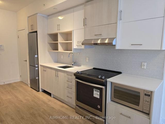 504 - 150 Fairview Mall Dr