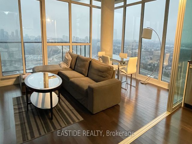 2708 - 121 Mcmahon Dr
