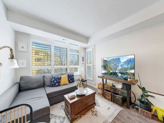 417 - 205 The Donway  W