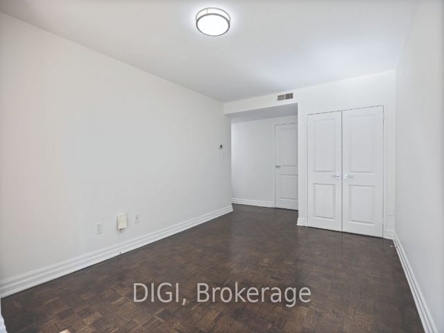 701 - 50 Price Arthur Ave