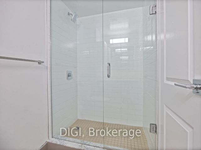 701 - 50 Price Arthur Ave