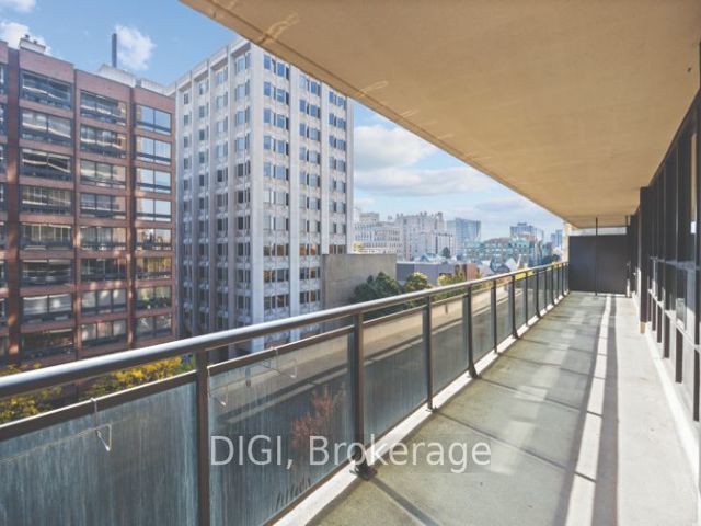 701 - 50 Price Arthur Ave