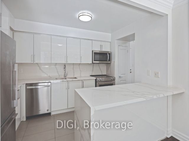 701 - 50 Price Arthur Ave