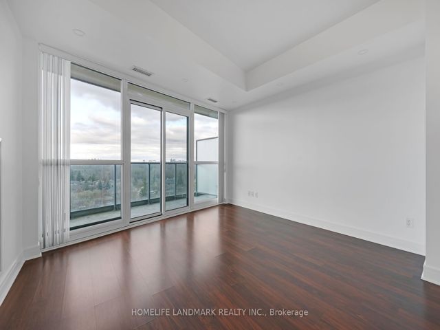 1022 - 35 Brian Peck Cres