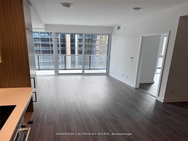 1406 - 20 Edward St