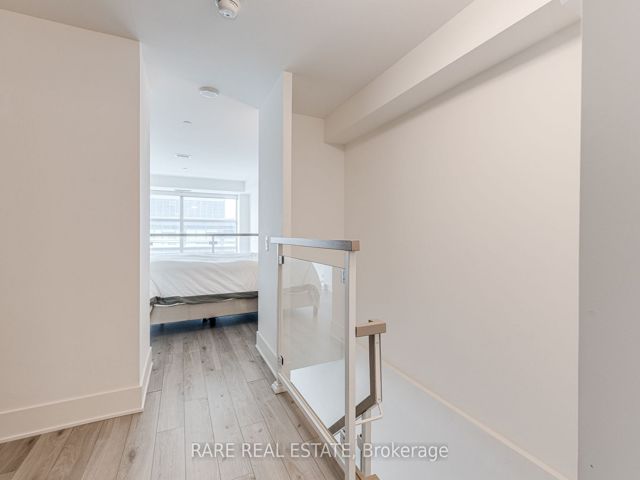904 - 111 St. Clair Ave W