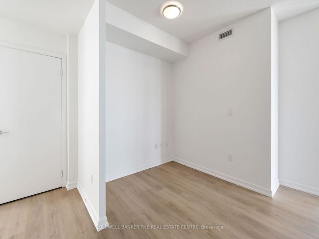 612 - 70 Forest Manor Rd