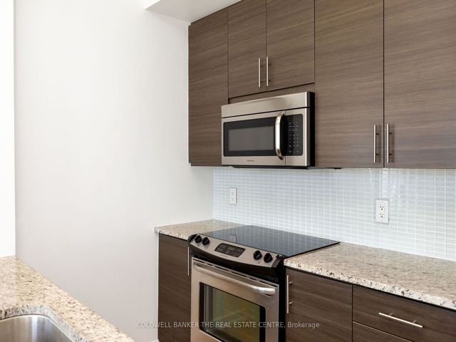 612 - 70 Forest Manor Rd