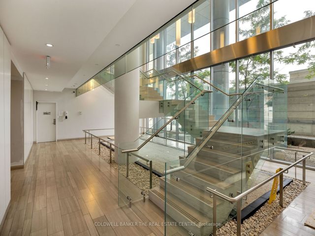 612 - 70 Forest Manor Rd