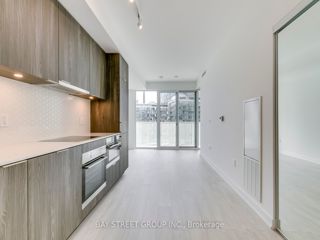 624 - 15 Queens Quay E