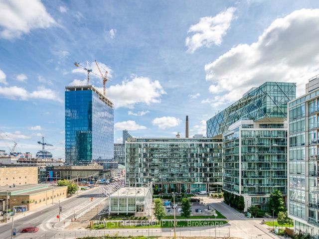 624 - 15 Queens Quay E