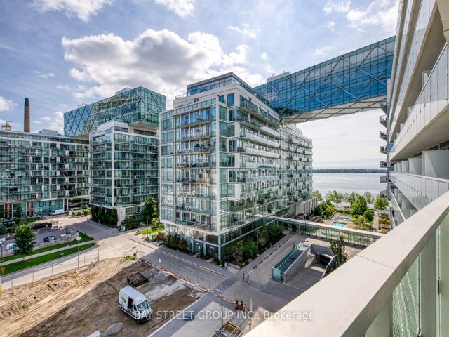 624 - 15 Queens Quay E