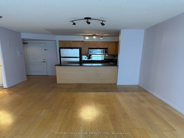 809 - 18 Stafford St