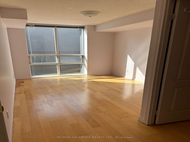 809 - 18 Stafford St