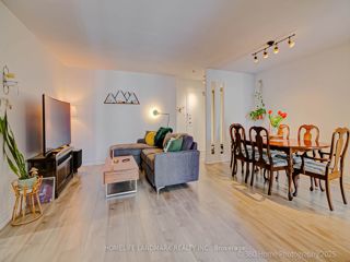 1703 - 633 Bay St