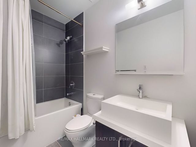 3607 - 65 St Mary St