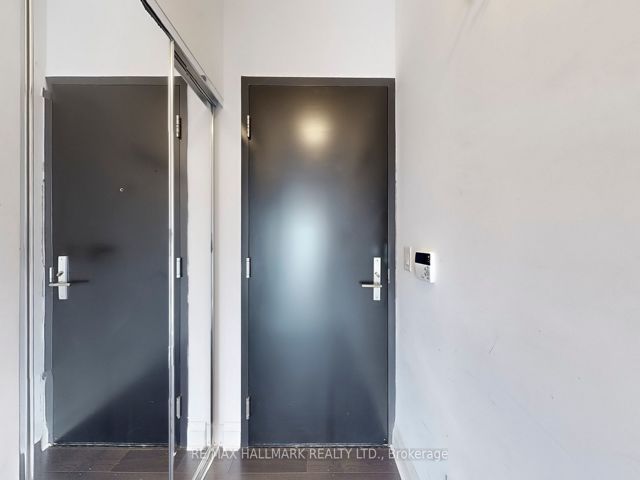 3607 - 65 St Mary St