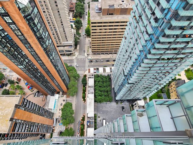 3607 - 65 St Mary St