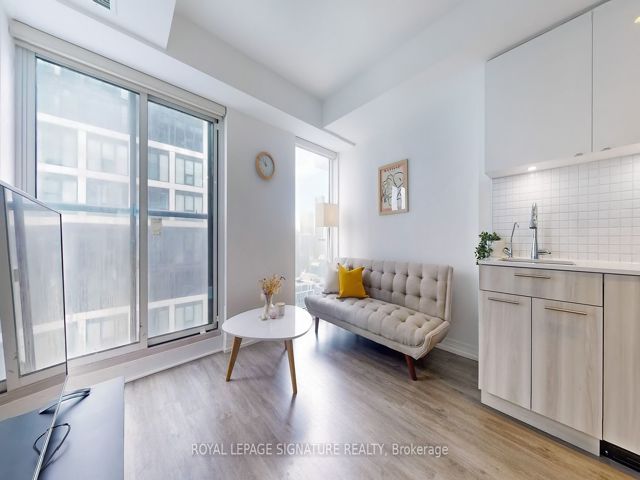 4304 - 251 Jarvis St