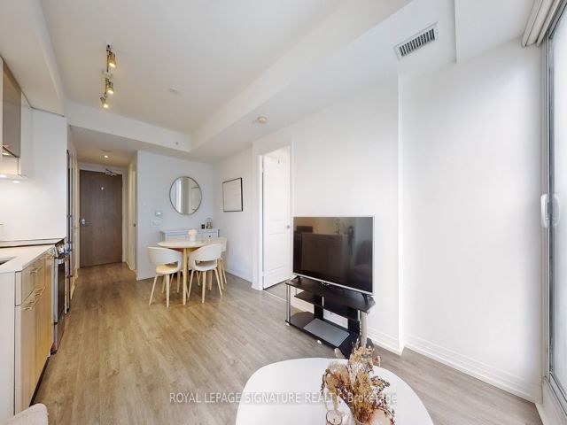 4304 - 251 Jarvis St