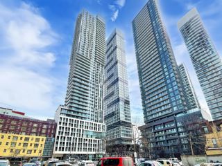 4304 - 251 Jarvis St