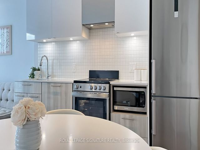 4304 - 251 Jarvis St