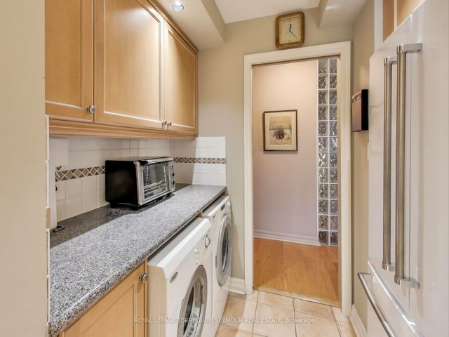 512 - 2727 Yonge St N