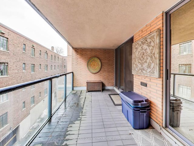 512 - 2727 Yonge St N