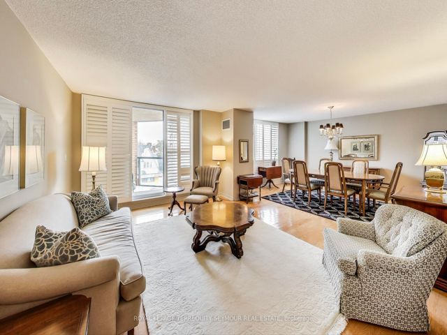 512 - 2727 Yonge St N