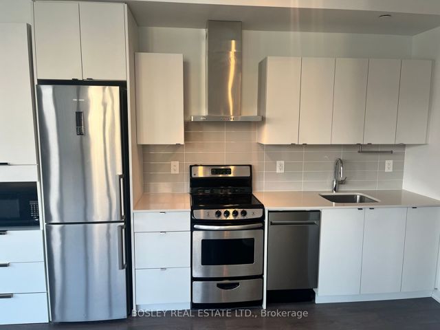 207 - 51 East Liberty St