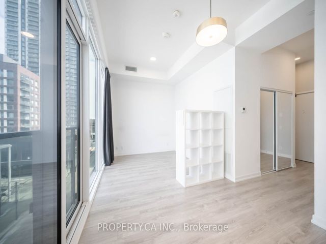 612 - 20 Tubman Ave