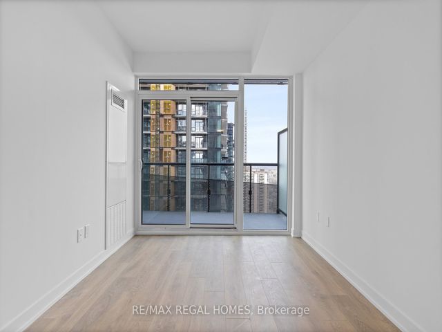 2504 - 117 Broadway Ave