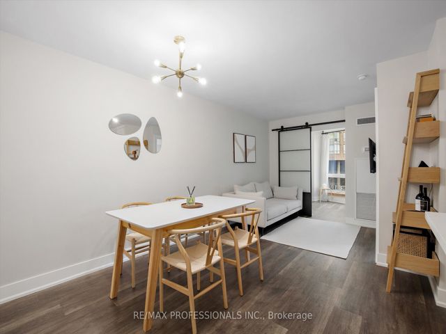 709 - 1055 Bay St
