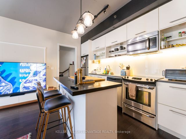 TH 2 - 47 Lower River St