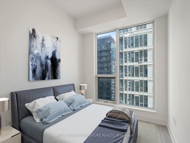 2514 - 35 Mercer St