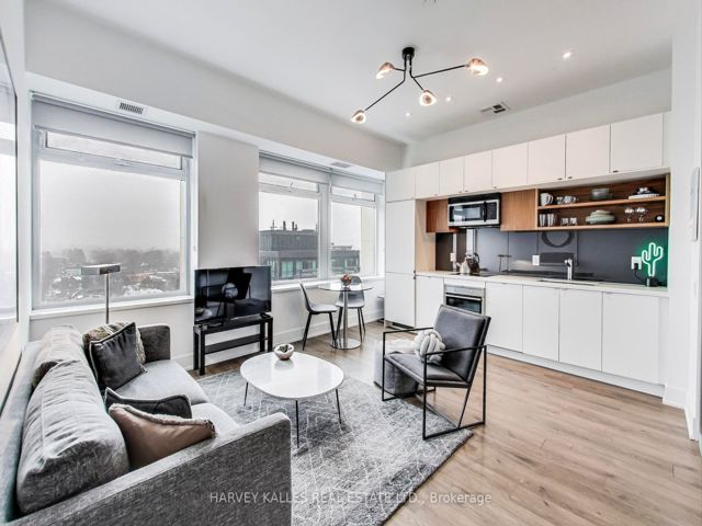 1025 - 111 St.Clair Ave