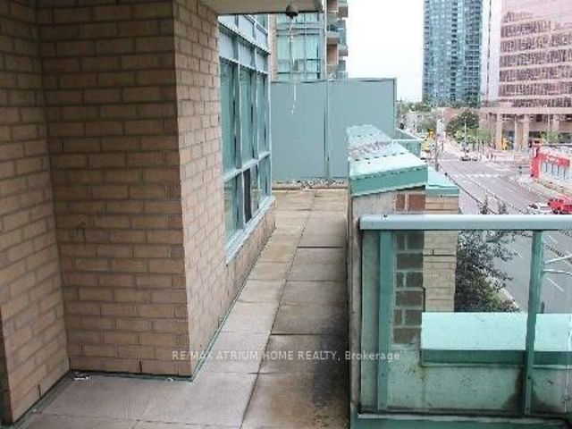 507 - 26 Olive Ave
