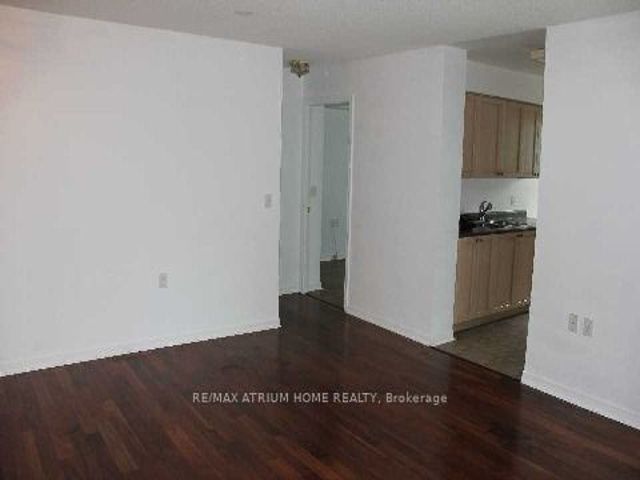 507 - 26 Olive Ave