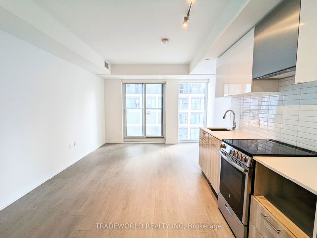1724 - 251 Jarvis St
