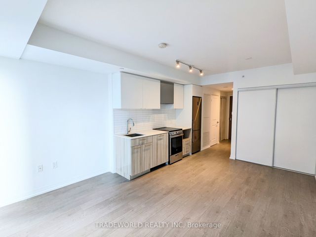 1724 - 251 Jarvis St