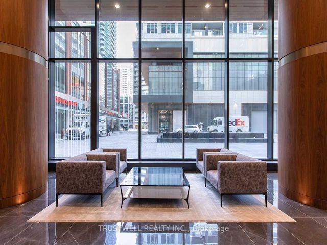 3309 - 17 Bathurst St