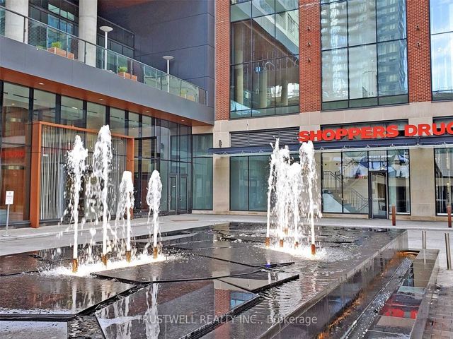 3309 - 17 Bathurst St