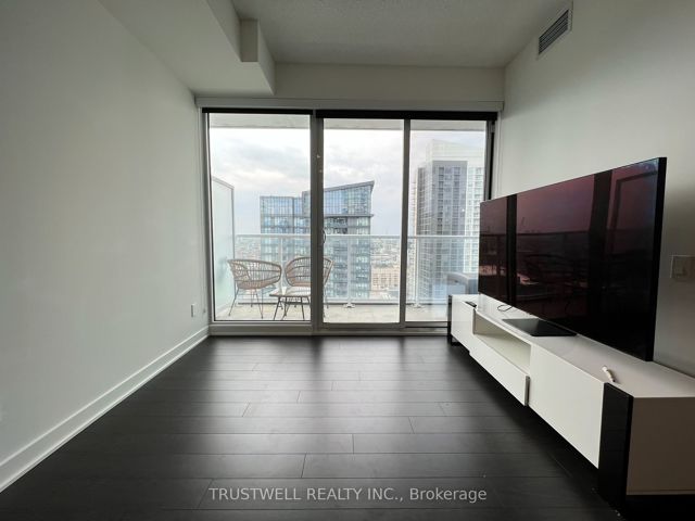 3309 - 17 Bathurst St