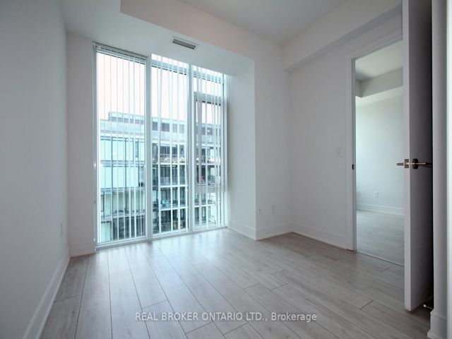 PH31 - 525 Adelaide St
