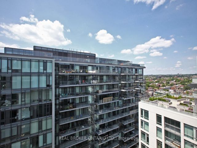 PH31 - 525 Adelaide St