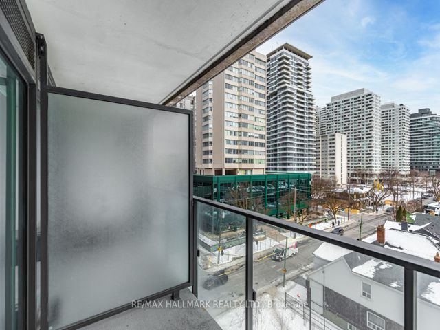 707 - 5 Soudan Ave