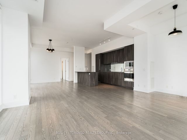 1903 - 609 Avenue Rd