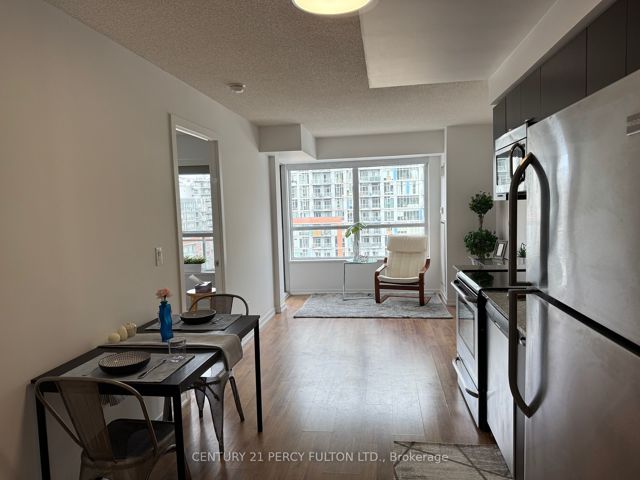 727 - 38 Joe Shuster Way